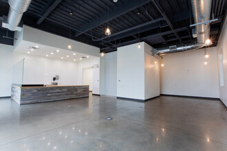 201 S Main St, Owasso, OK for lease Interior Photo- Image 2 of 7