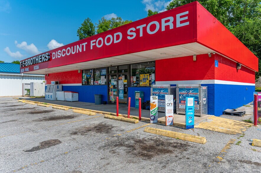 100 Miracle Strip, Mary Esther, FL 32569 T5 Brothers Convenience
