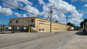 3611 NW South River Drive (Cargo Terminal) - Warehouse