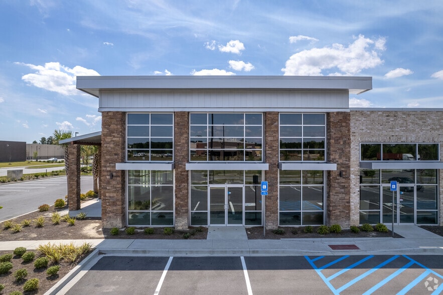 880 Towne Center, Pooler, GA for lease - Building Photo - Image 2 of 5