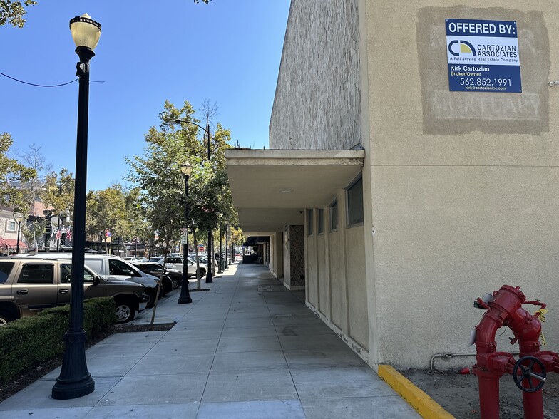 11015 Downey Ave, Downey, CA for lease - Building Photo - Image 1 of 6