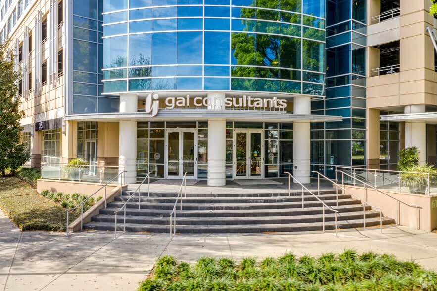 618 E South St, Orlando, FL for lease - Building Photo - Image 3 of 7