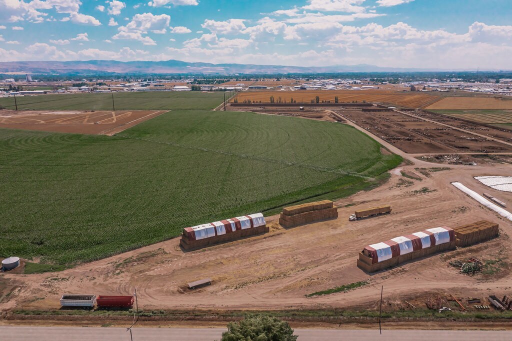 1810 E 49th N, Idaho Falls, ID 83401 1810 E 49th N