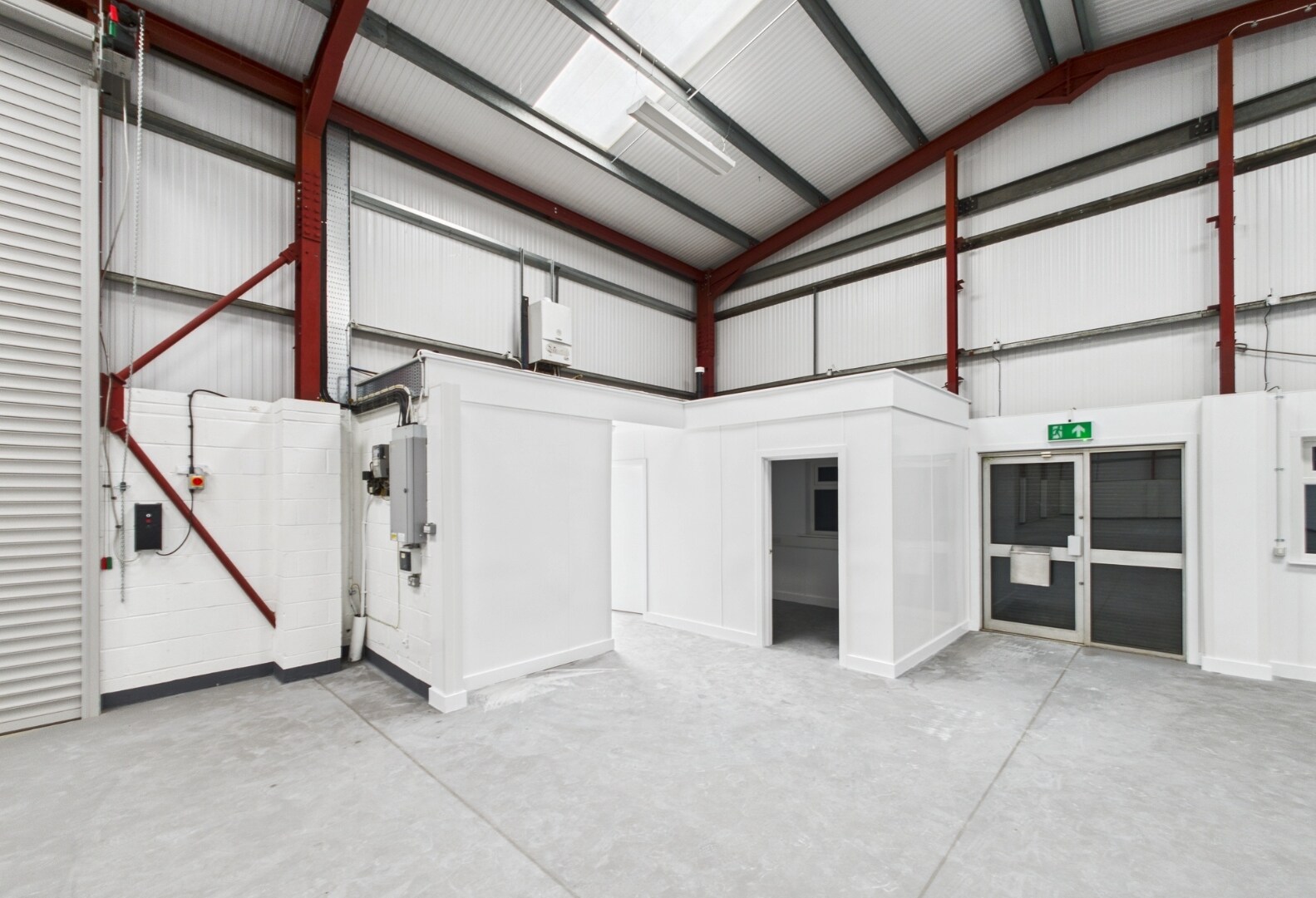 Linnell Way, Kettering for lease Interior Photo- Image 1 of 3