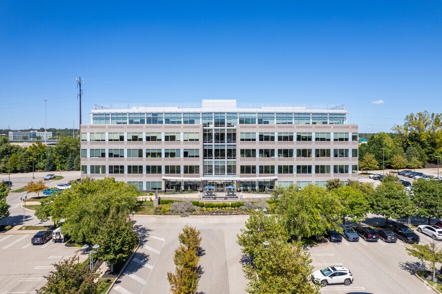 4000 Chemical Rd, Plymouth Meeting, PA for lease - Building Photo - Image 3 of 10