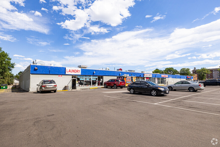 2786-2796 S Federal Blvd, Denver, CO for lease - Primary Photo - Image 1 of 4