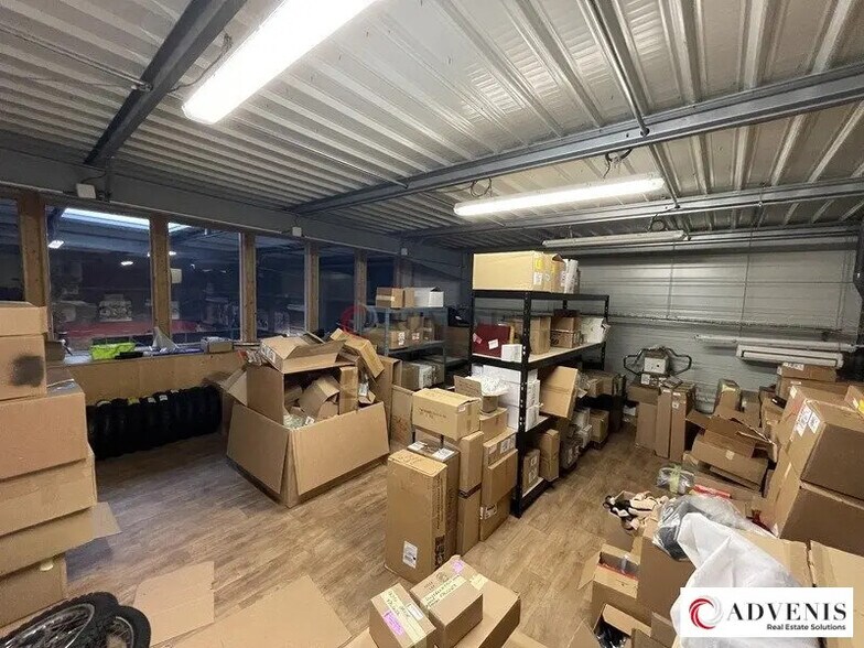 Flex in Mérignac for lease - Interior Photo - Image 3 of 10