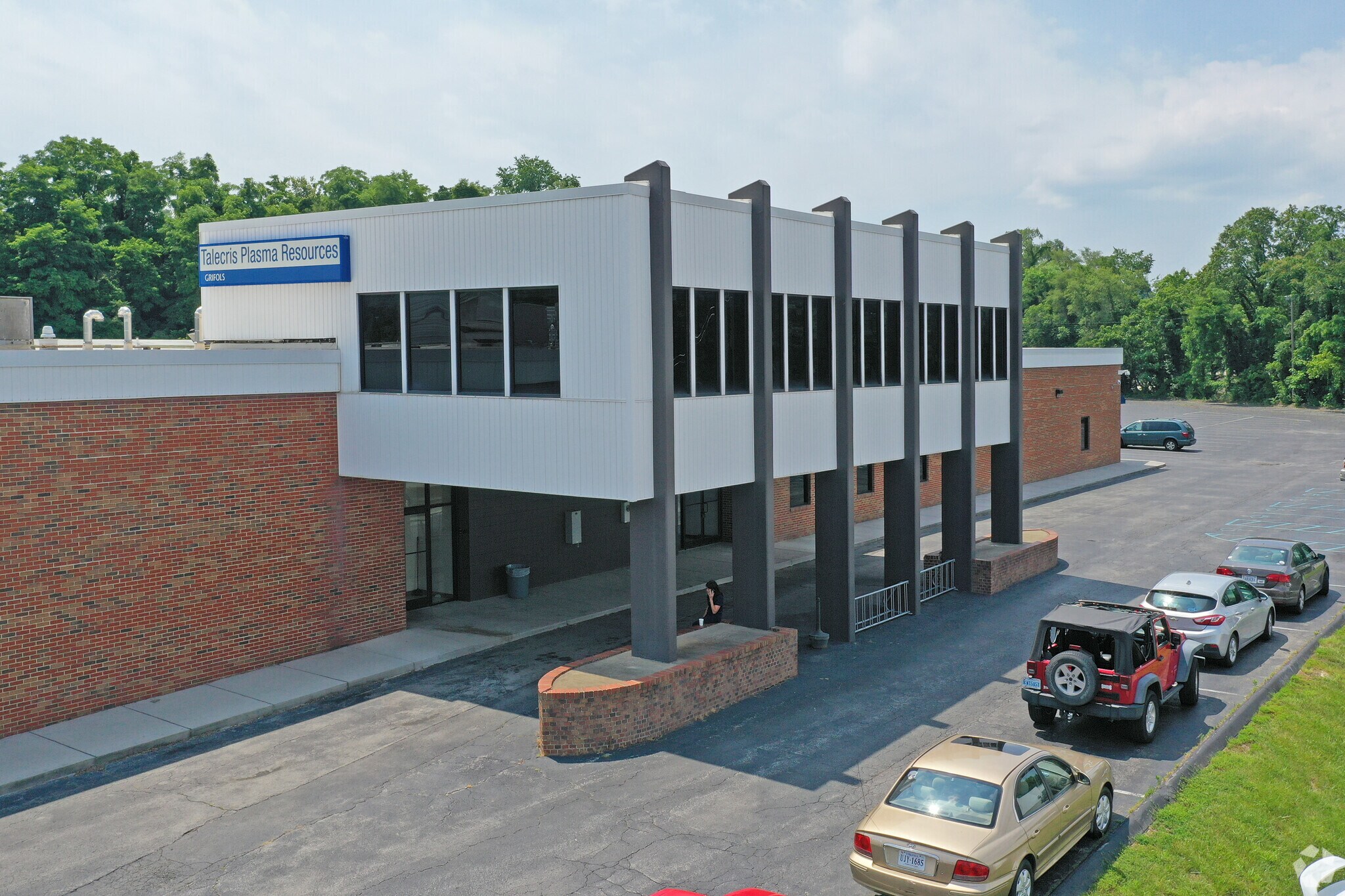 2727 Franklin Rd SW, Roanoke, VA 24014