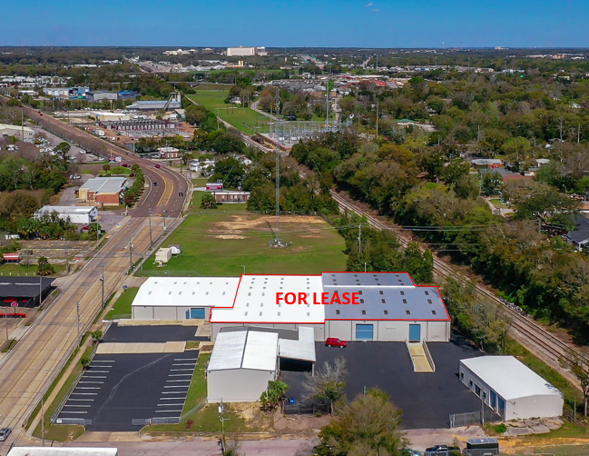 2370 N Palafox St, Pensacola, FL for lease - Building Photo - Image 1 of 11