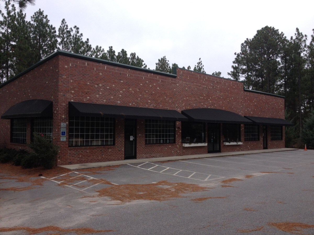3056 NC Highway 5, Aberdeen, NC 28315