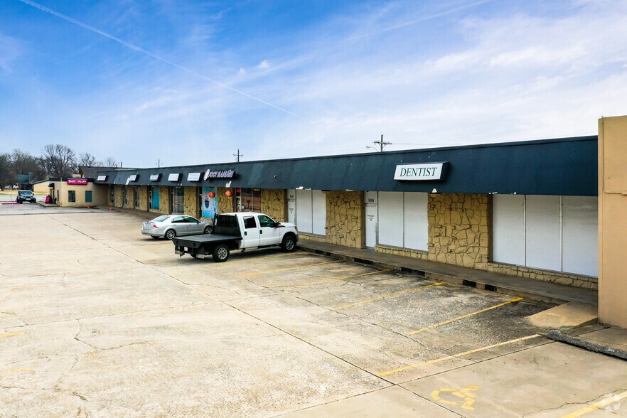 8108 E Memorial St, Bixby, OK for lease - Building Photo - Image 2 of 8