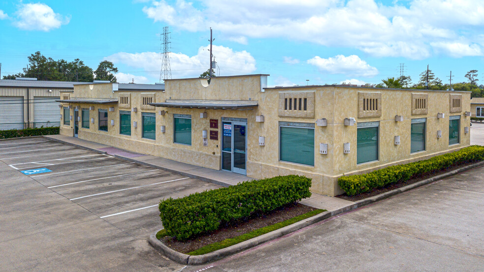 25329 Budde Rd, The Woodlands, TX for lease - Building Photo - Image 3 of 12