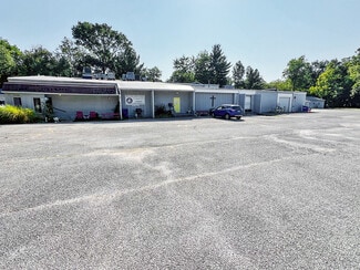 More details for 1405 Walnut St, Highland, IL - Industrial for Sale