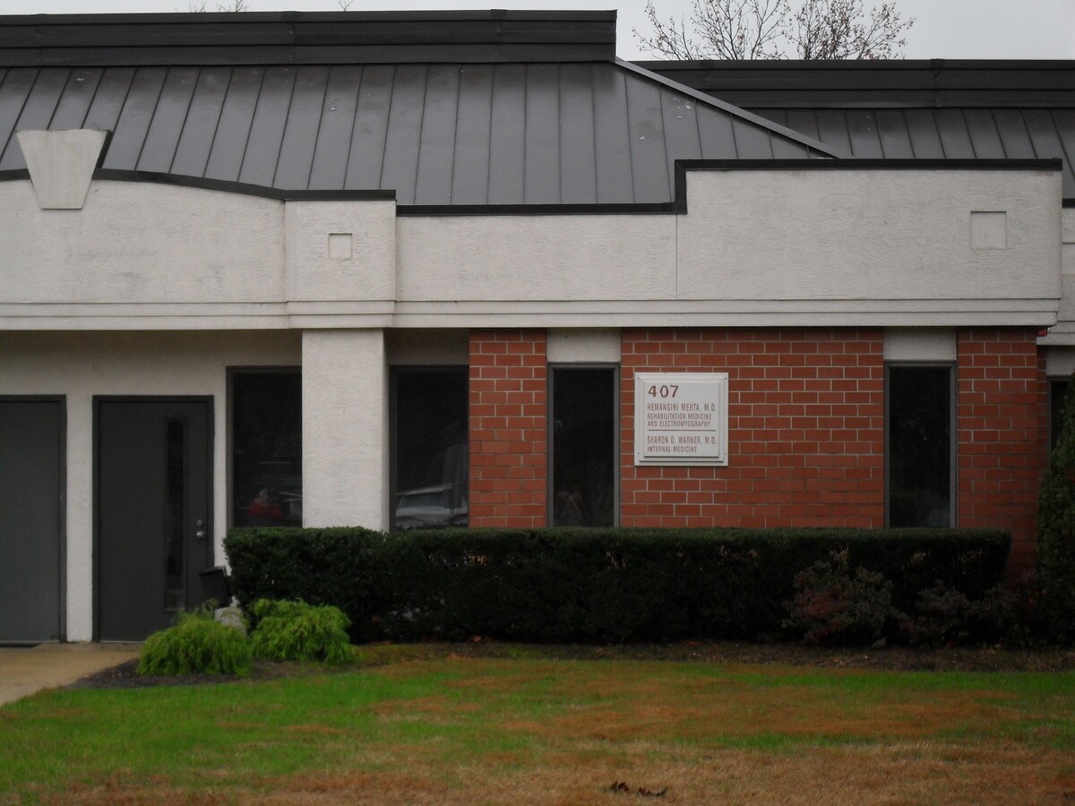 2301 E Evesham Rd, Voorhees, NJ 08043