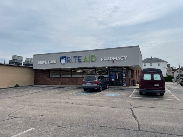 1024 S Main St, Fall River, MA for lease Building Photo- Image 1 of 4