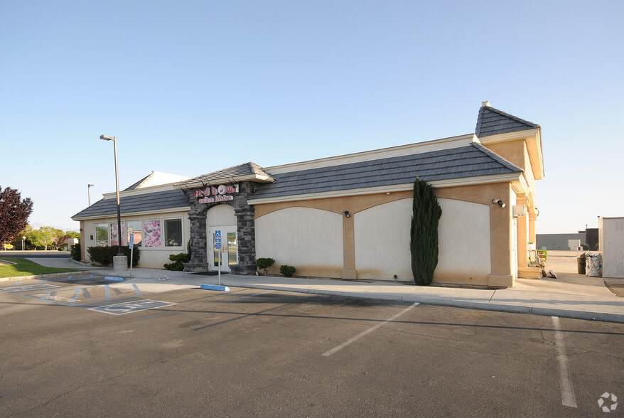 1110-1116 N China Lake Blvd, Ridgecrest, CA for sale - Primary Photo - Image 1 of 1