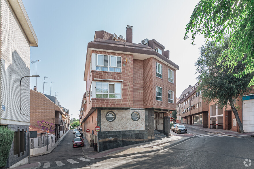 Calle Plazuela, 1, Las Rozas de Madrid, Madrid for sale - Building Photo - Image 3 of 3