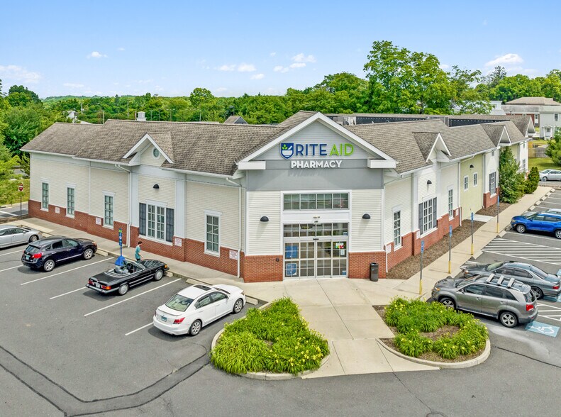 180 Main St, Cheshire, CT for sale - Building Photo - Image 1 of 1