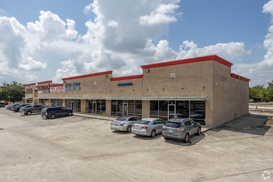 10222 Gulf Fwy, Houston, TX for lease - Building Photo - Image 1 of 8