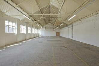 Burley Hill Trading Est, Leeds for lease Interior Photo- Image 1 of 5