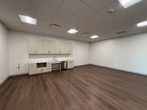 3120 Sabre Dr, Southlake, TX for lease Interior Photo- Image 2 of 5