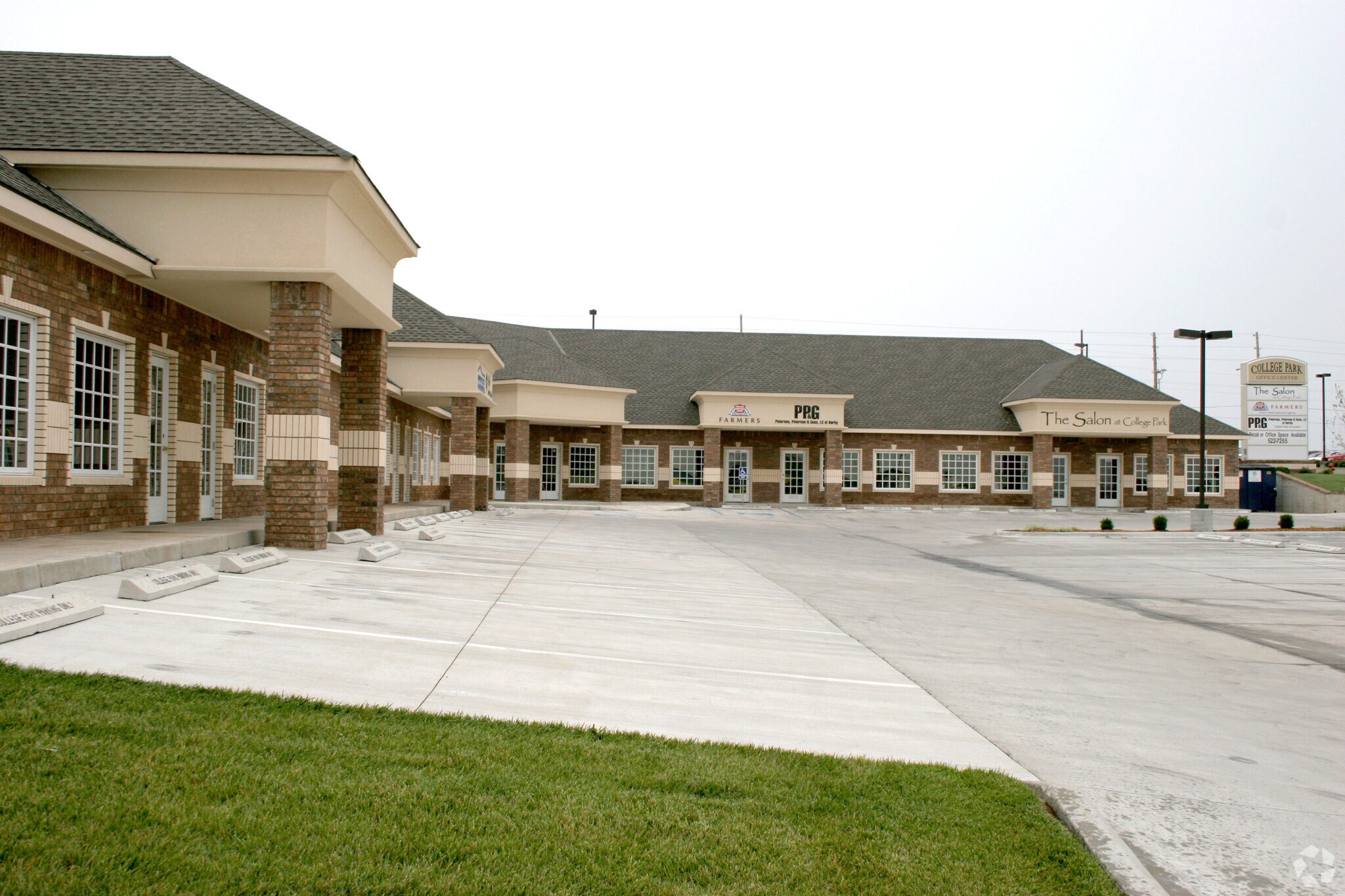 1121 N College Park Dr, Derby, KS 67037 Office for Sale