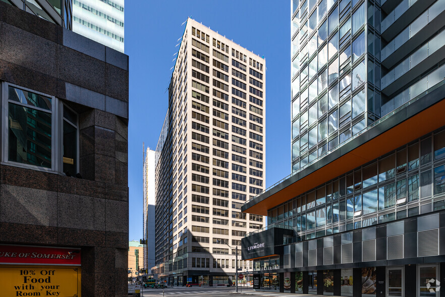 700 Bay St, Toronto, ON M5G 1Z6 - Lucliff Place | LoopNet