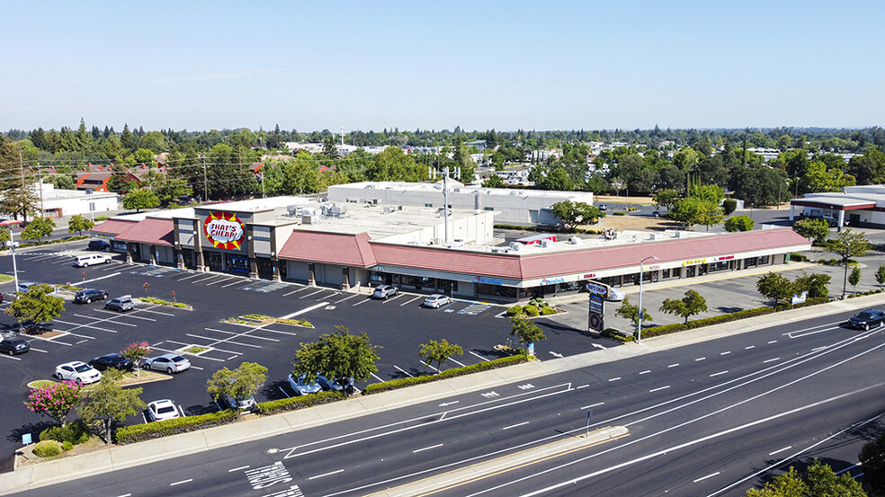 9407-9417 Madison Ave, Orangevale, CA for lease - Building Photo - Image 1 of 6