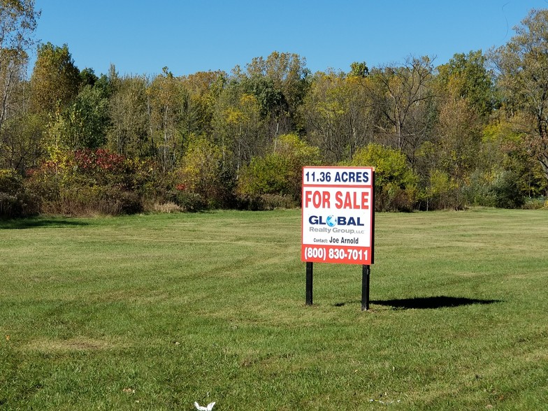 6130 Wayne Rd, Romulus, MI for sale - Building Photo - Image 1 of 4