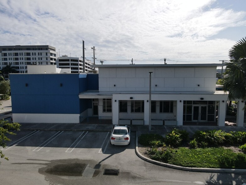 8001 NW 36th St, Doral, FL for lease - Building Photo - Image 3 of 29