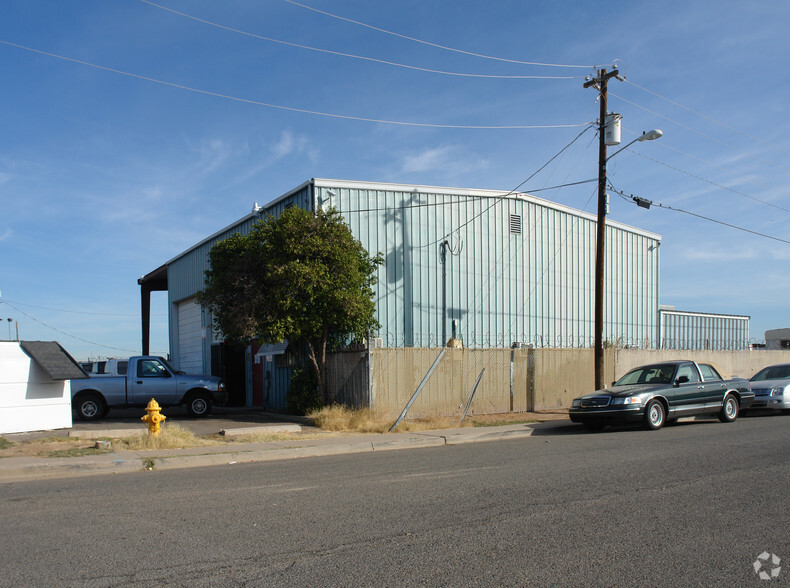 7235 N 67th Ave, Glendale, AZ for lease - Building Photo - Image 3 of 3