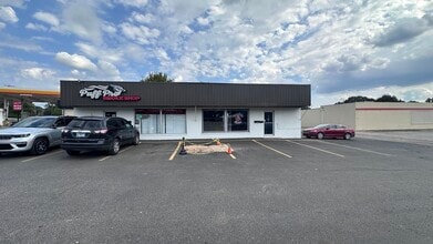 15760 Highland Dr, McKenzie, TN for lease Building Photo- Image 1 of 3