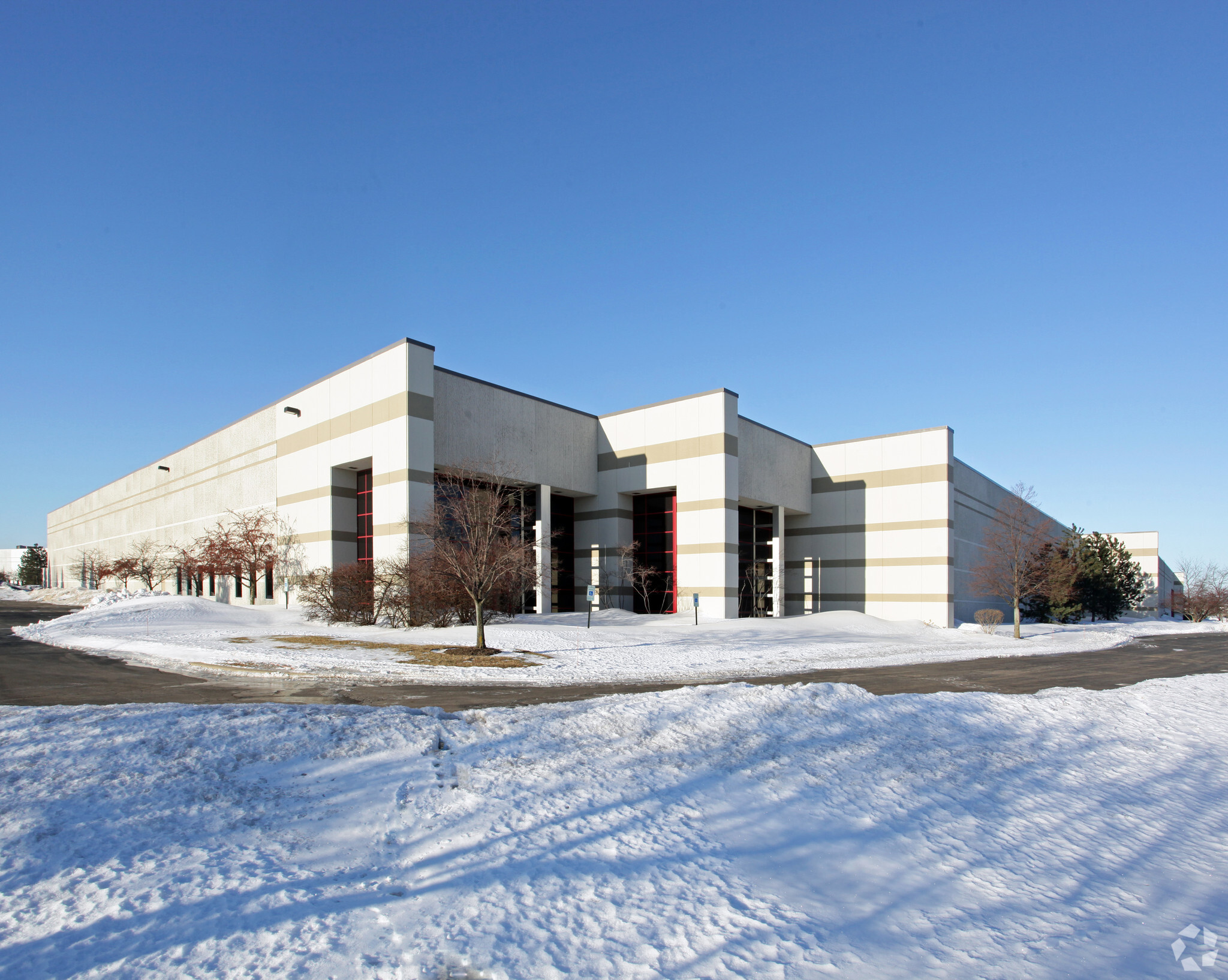 284-314 E Lies Rd, Carol Stream, IL for lease Primary Photo- Image 1 of 19