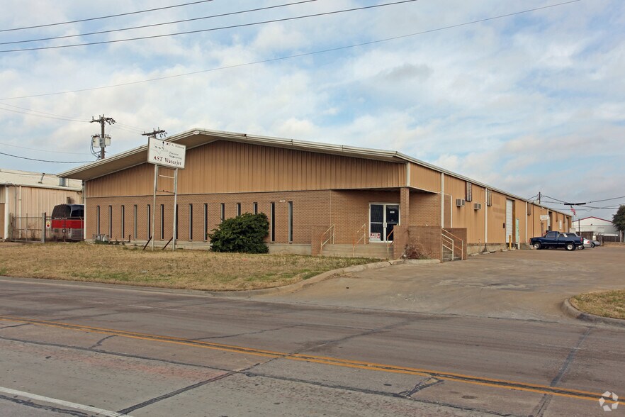 2037 E Union Bower Rd, Irving, TX for sale - Primary Photo - Image 1 of 1