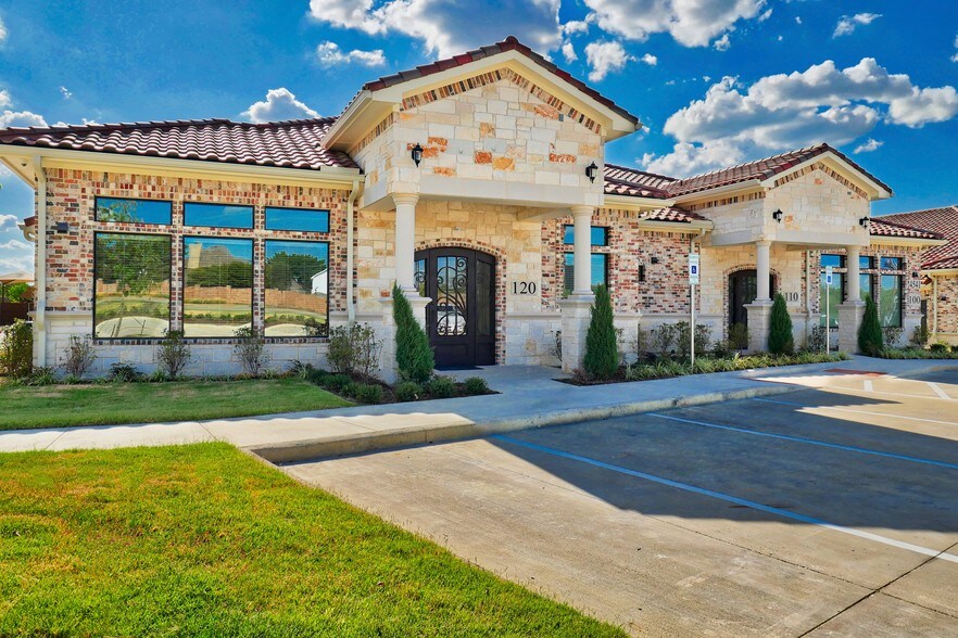 4541 N Josey Ln, Carrollton, TX 75010