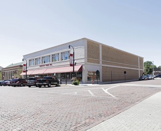 More details for 110 S Johnson St, Woodstock, IL - Retail for Sale