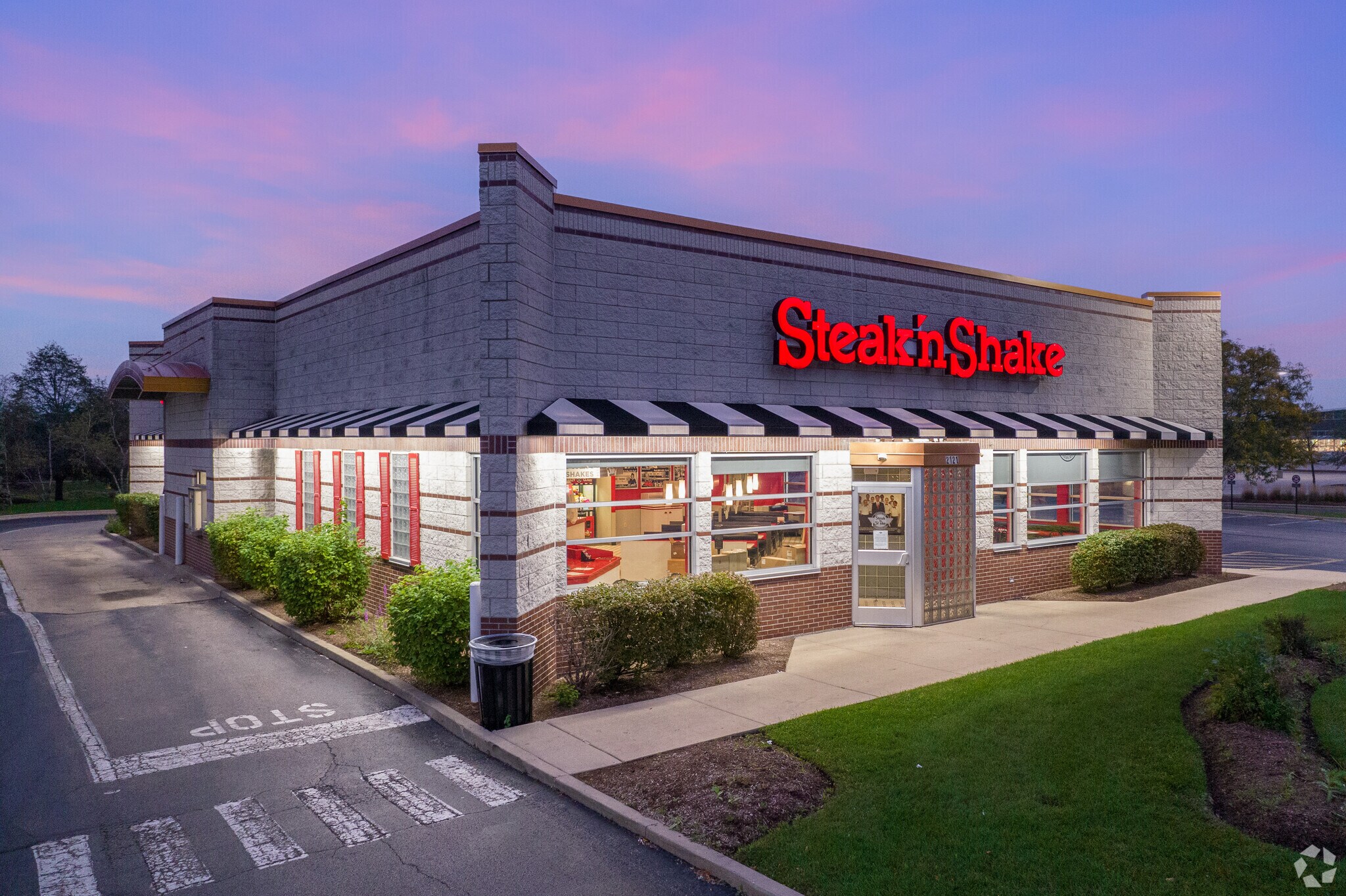 2121 Willow Rd, Glenview, IL for sale Building Photo- Image 1 of 1