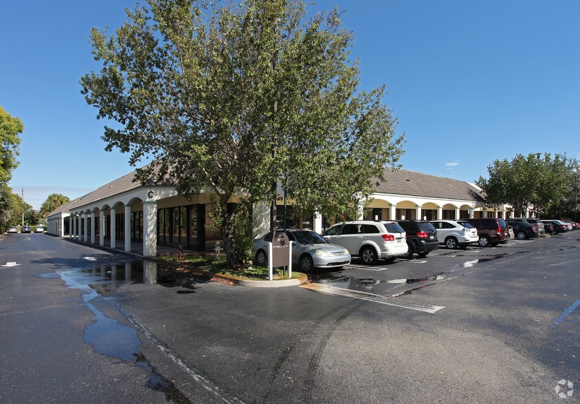4731 W Atlantic Ave, Delray Beach, FL for lease - Building Photo - Image 3 of 13