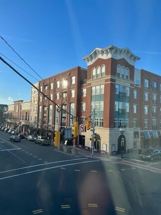 More details for 2-14 E Main St, Patchogue, NY - Office for Lease