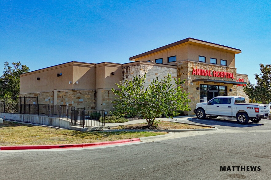 Mission Pet Health Portfolio portfolio of 2 properties for sale on LoopNet.com - Building Photo - Image 2 of 4