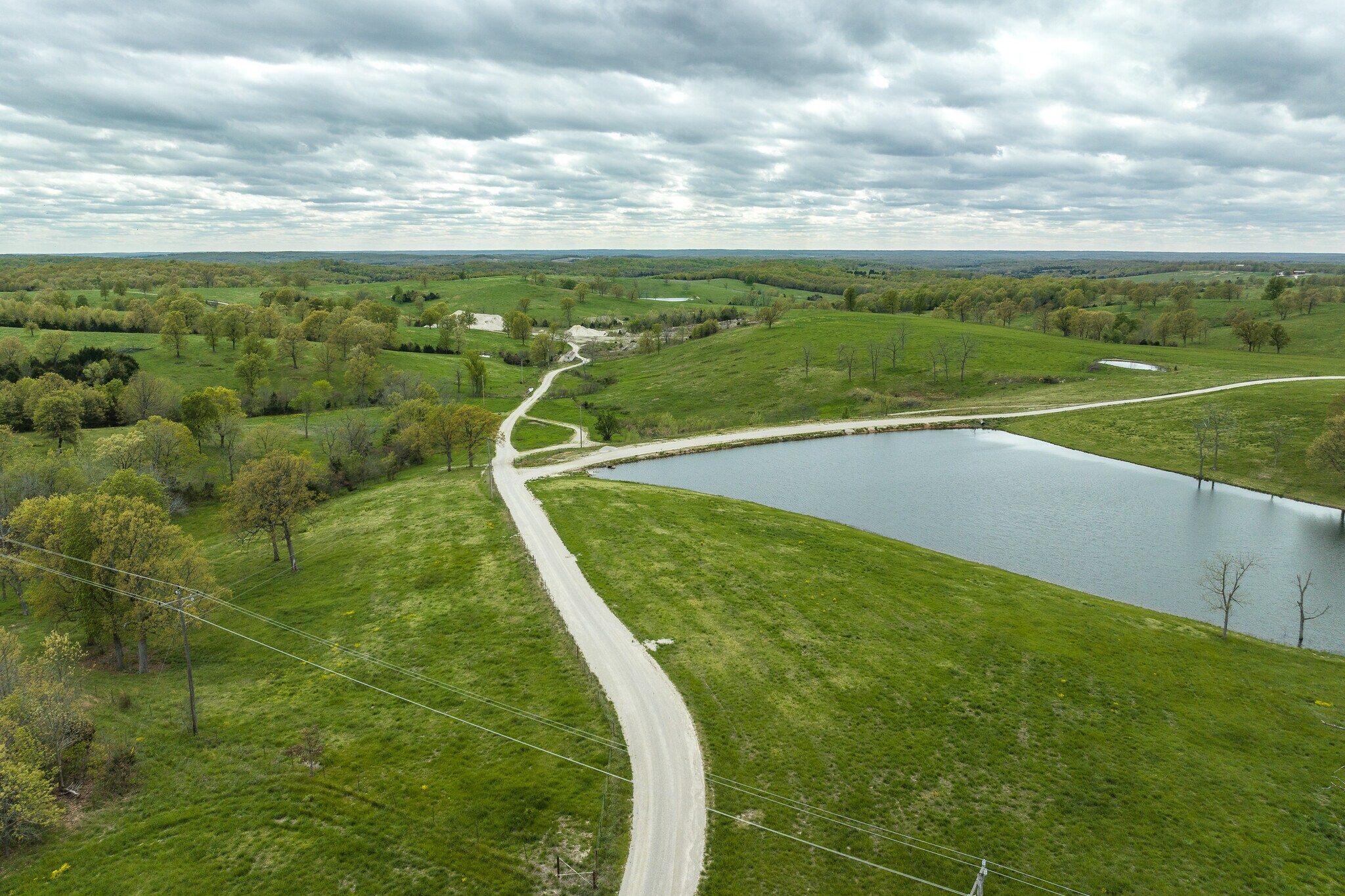 125 Kinderhook rd, Brumley, MO for sale Primary Photo- Image 1 of 1
