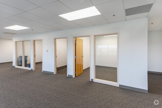 11111 Carmel Commons Blvd, Charlotte, NC for lease Interior Photo- Image 2 of 4