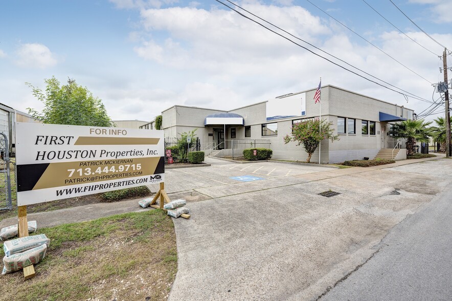 2006 White St, Houston, TX for lease - Building Photo - Image 1 of 6