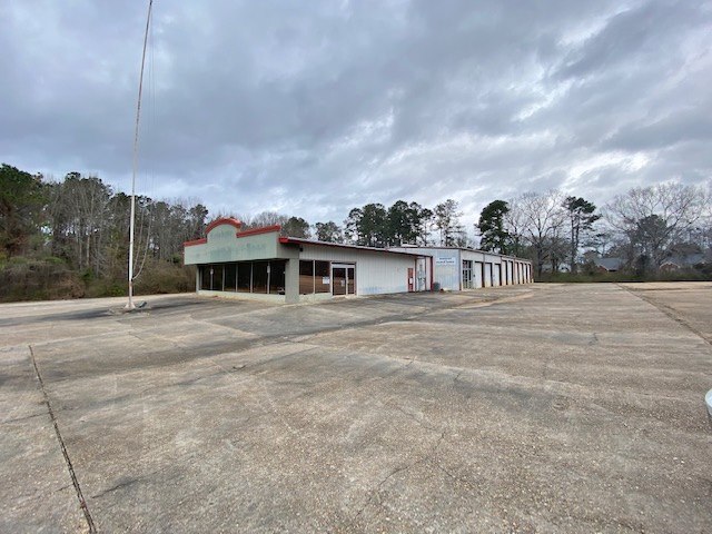 2300 Delaware Ave, Mccomb, MS for sale - Building Photo - Image 1 of 1