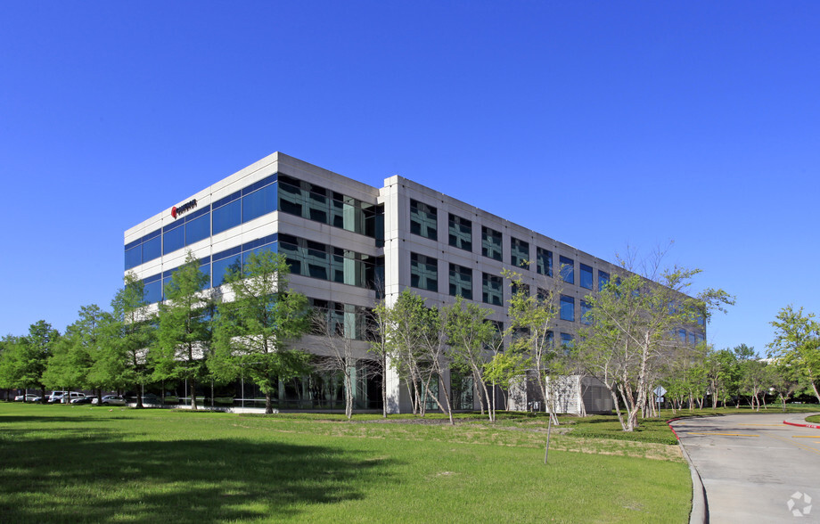 3250 Briarpark Dr, Houston, TX for lease - Building Photo - Image 1 of 22