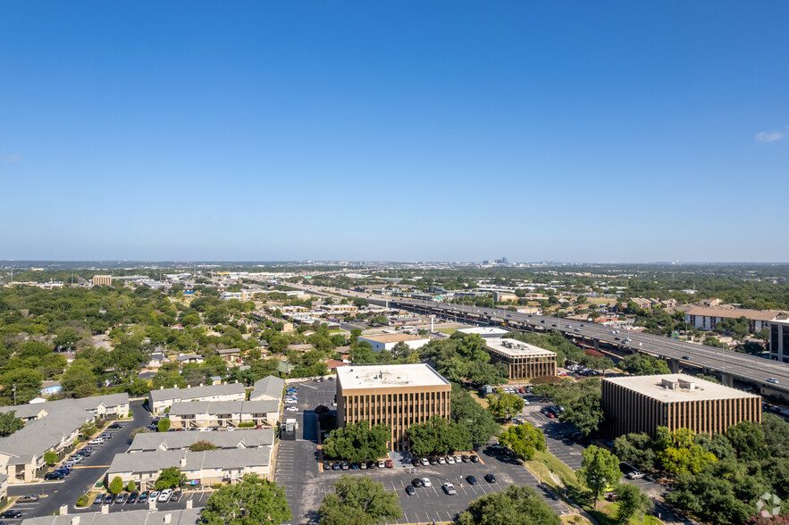 7600 Chevy Chase Dr, Austin, TX for sale - Aerial - Image 3 of 9