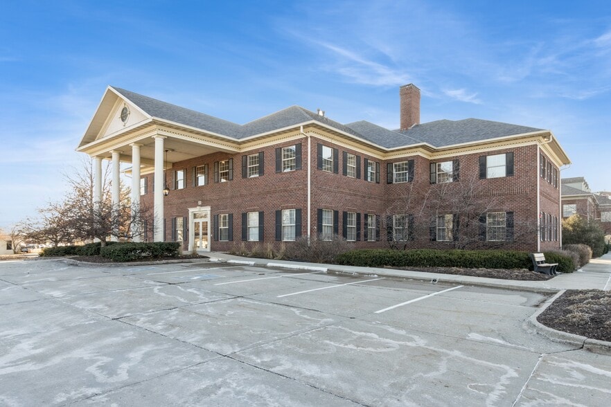 520 10th Ave, Coralville, IA for sale - Building Photo - Image 3 of 45