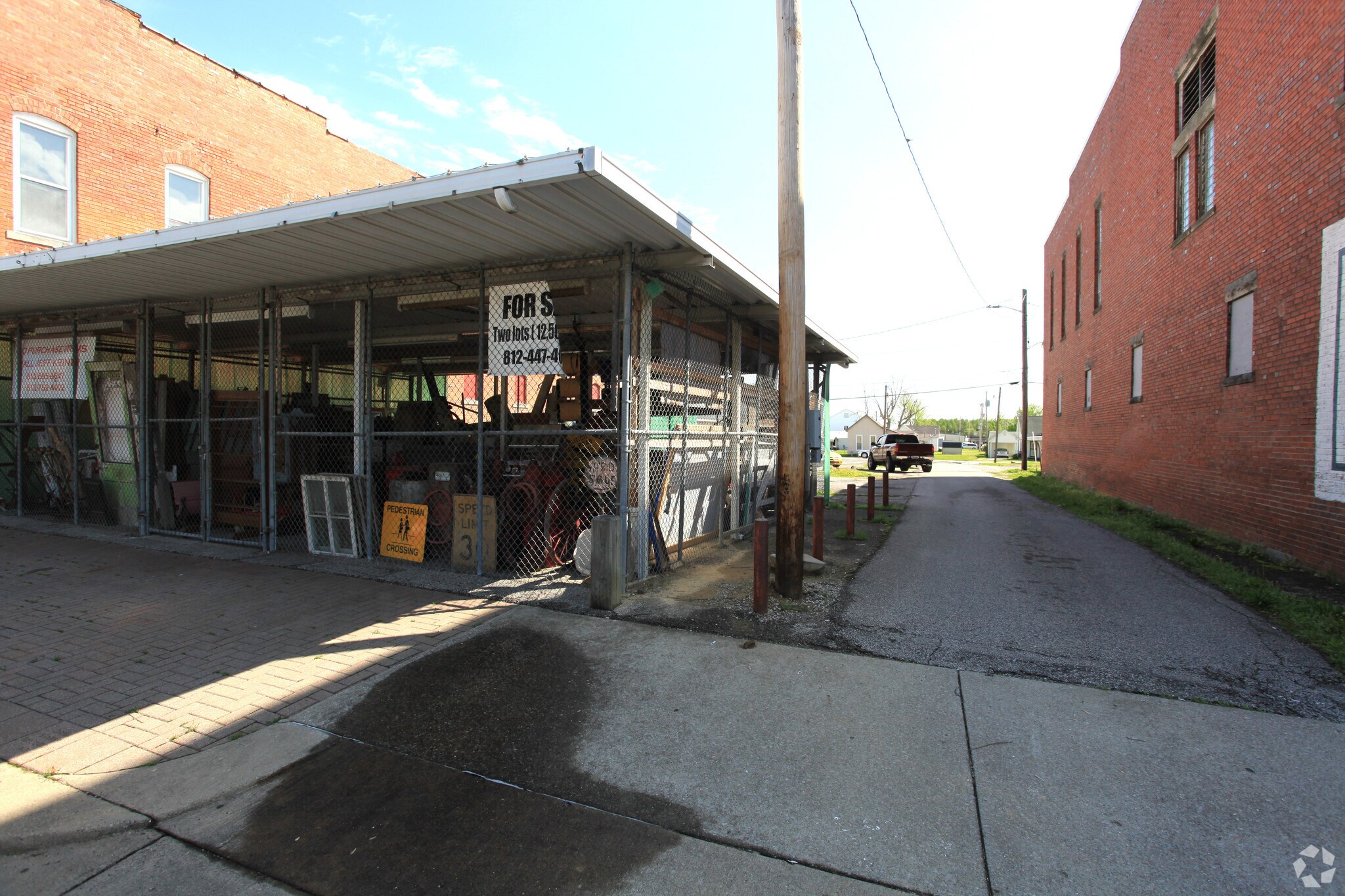 39 1st St, Scottsburg, IN for sale Primary Photo- Image 1 of 1
