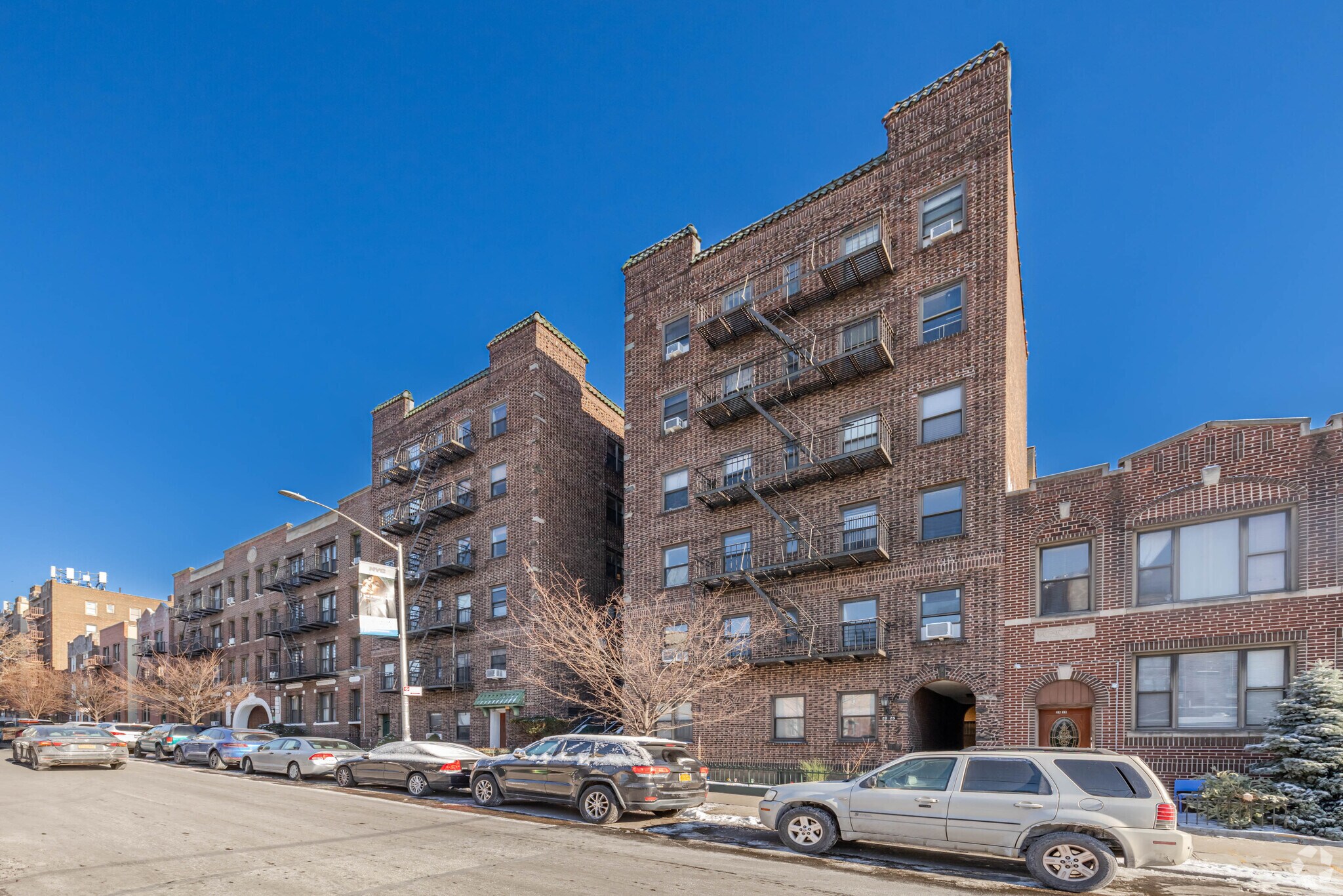 Multifamily in Astoria, NY for sale Primary Photo- Image 1 of 1