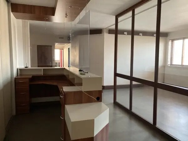 Office in Perpignan for sale - Interior Photo - Image 3 of 4